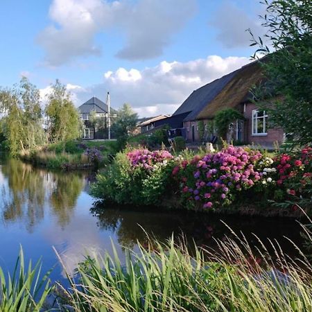 Blossom Barn Lodges Oudewater Extérieur photo