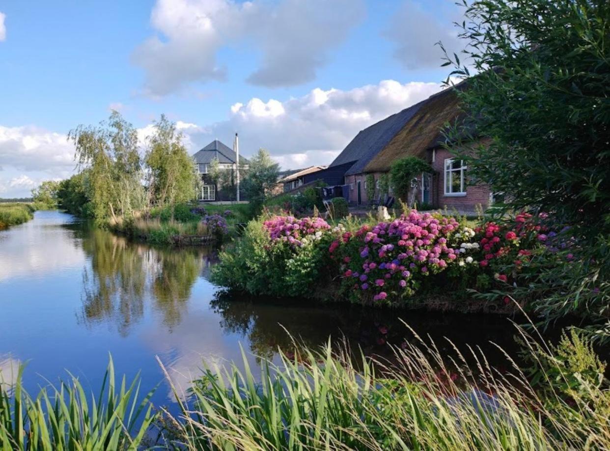 Blossom Barn Lodges Oudewater Extérieur photo